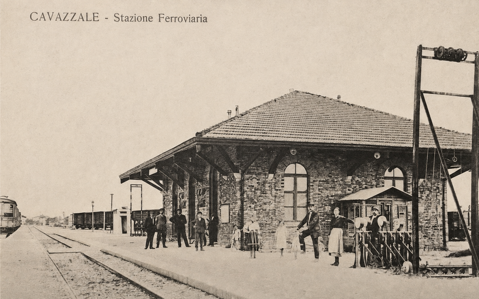 La stazione ferroviaria di Cavazzale in una fotografia storica